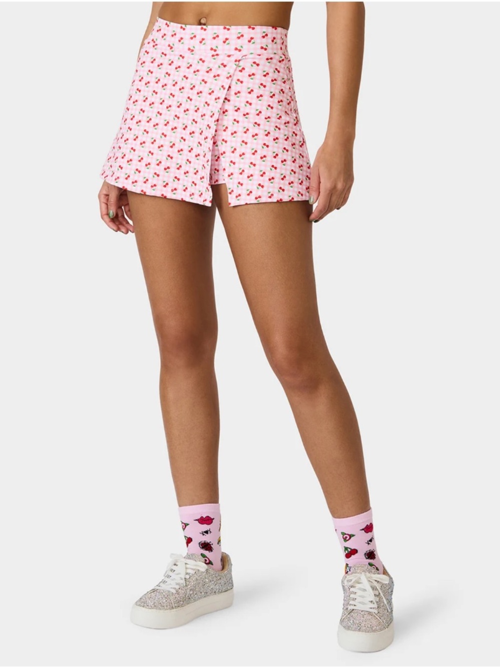 NWT BETSY JOHNSON CHERRY ACTIVE SKORF SIZE M